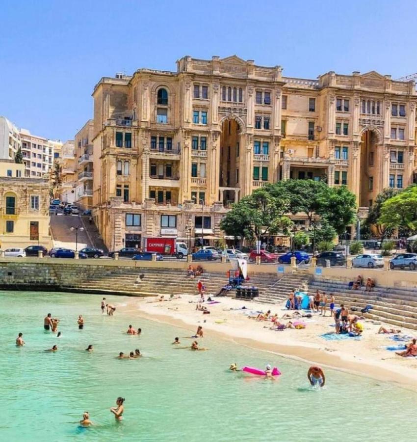 70/2- Spacious & Charming 3 Bedroom Apt In Sliema Luaran gambar