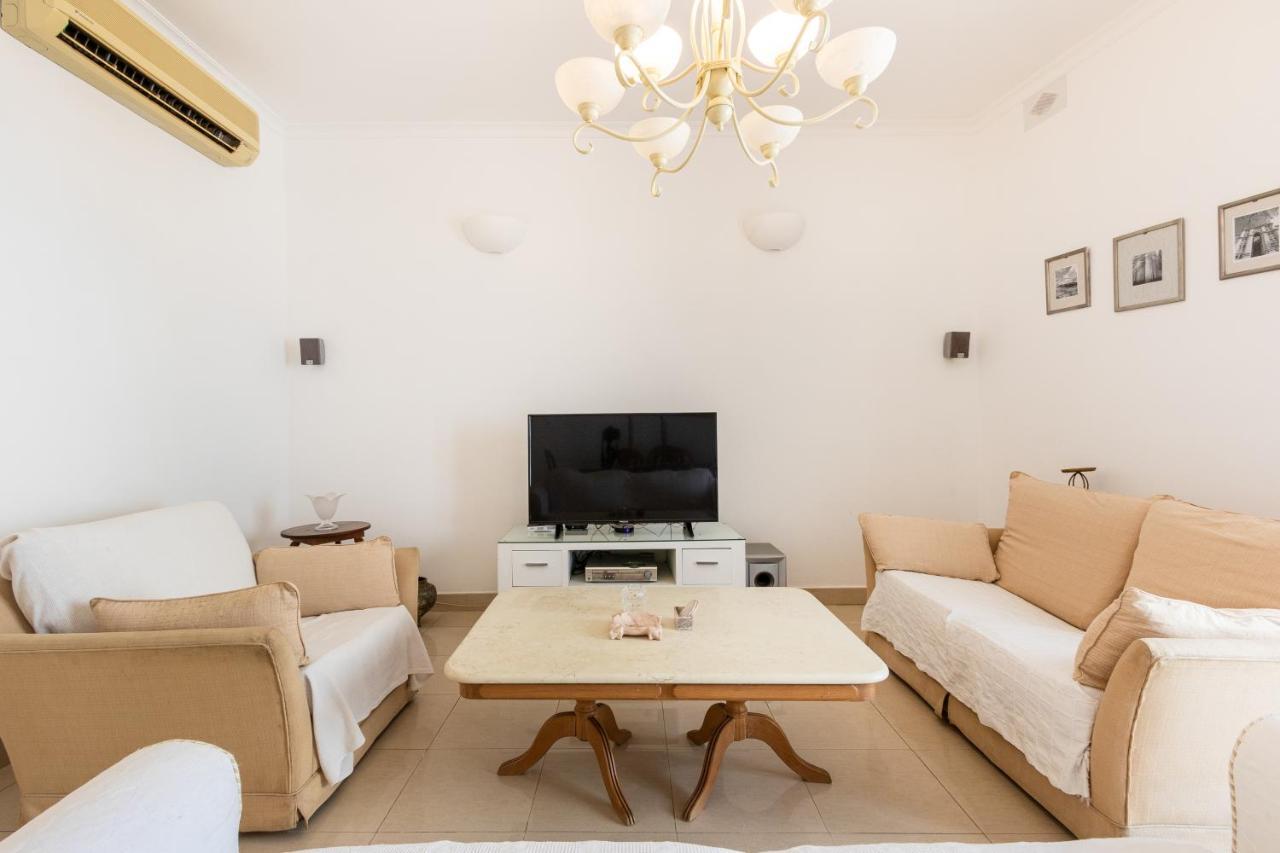 70/2- Spacious & Charming 3 Bedroom Apt In Sliema Luaran gambar