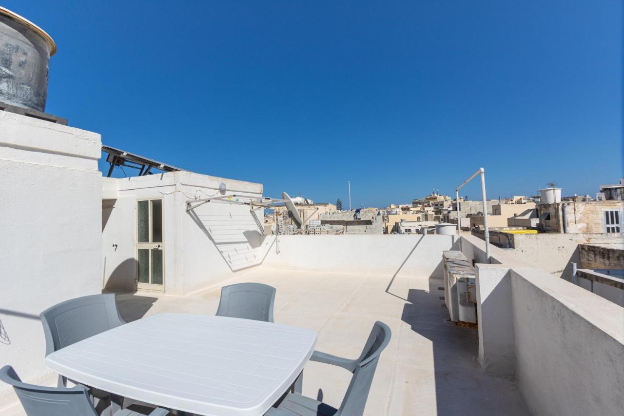 70/2- Spacious & Charming 3 Bedroom Apt In Sliema Luaran gambar