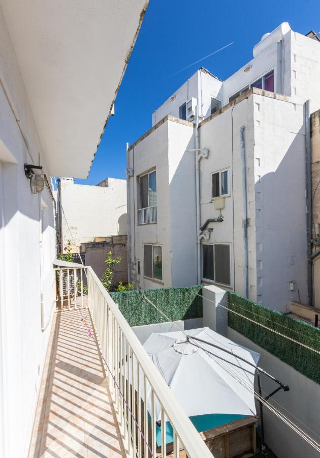 70/2- Spacious & Charming 3 Bedroom Apt In Sliema Luaran gambar