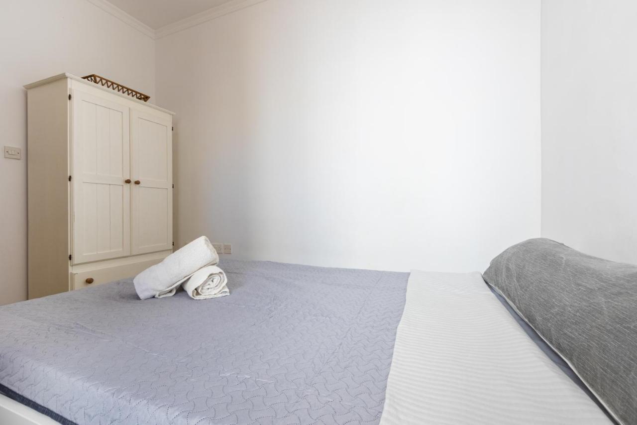 70/2- Spacious & Charming 3 Bedroom Apt In Sliema Luaran gambar